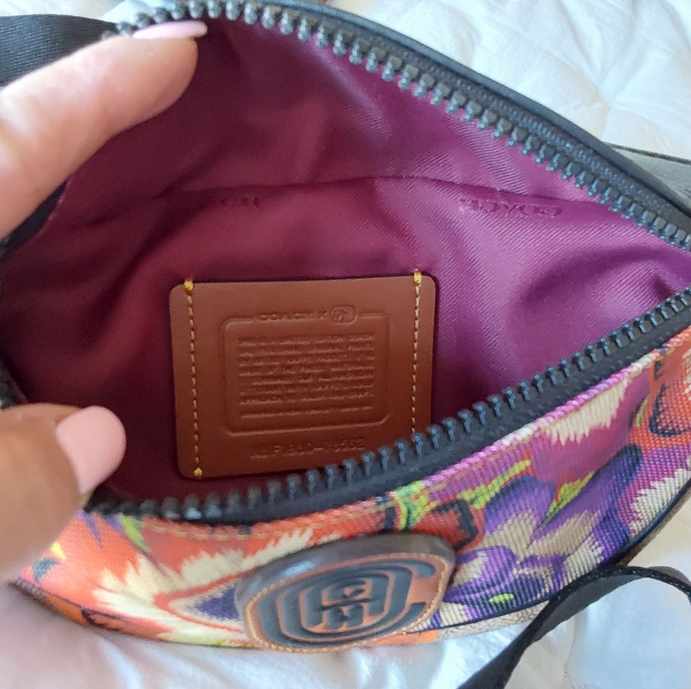 Colorful Coach Floral Women's Bag - Picture 9 of 11